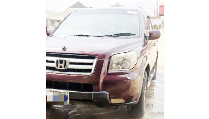 Car Wash Attendant in Lagos Caught Stealing Customer's Vehicle