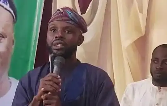 Atisbo LG Chairman Calls for Party Cohesion, Donates ₦1 Million to PDP
