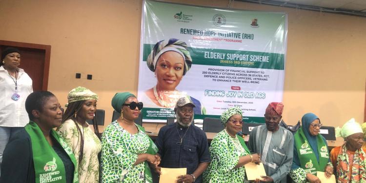 First Lady Empowerment: 250 Oyo Elderly Citizens Receive N200,000 Grants
