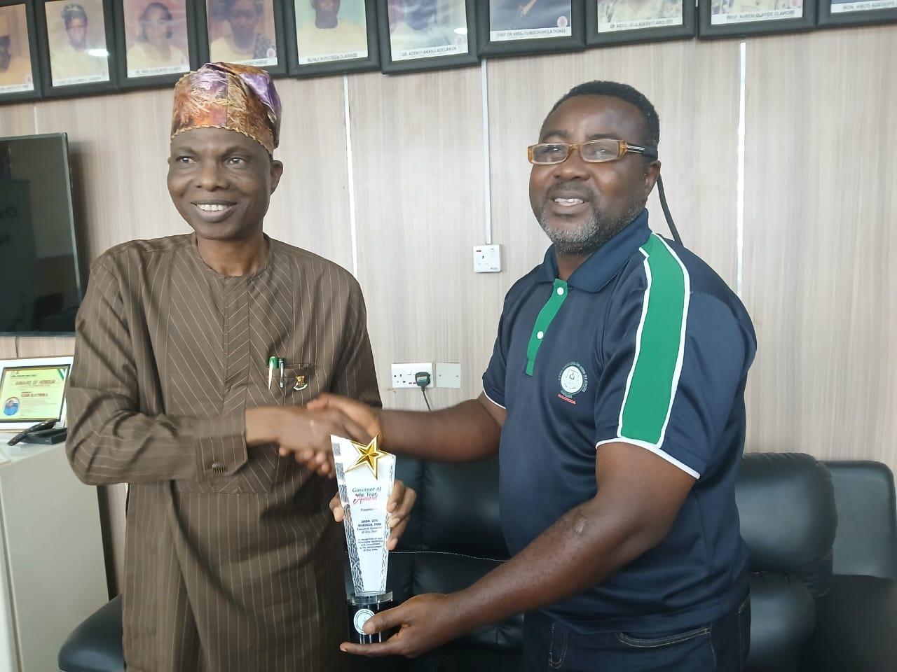 Alumni Honour Oyo Governor for Hiring 15,000 Teachers, Others